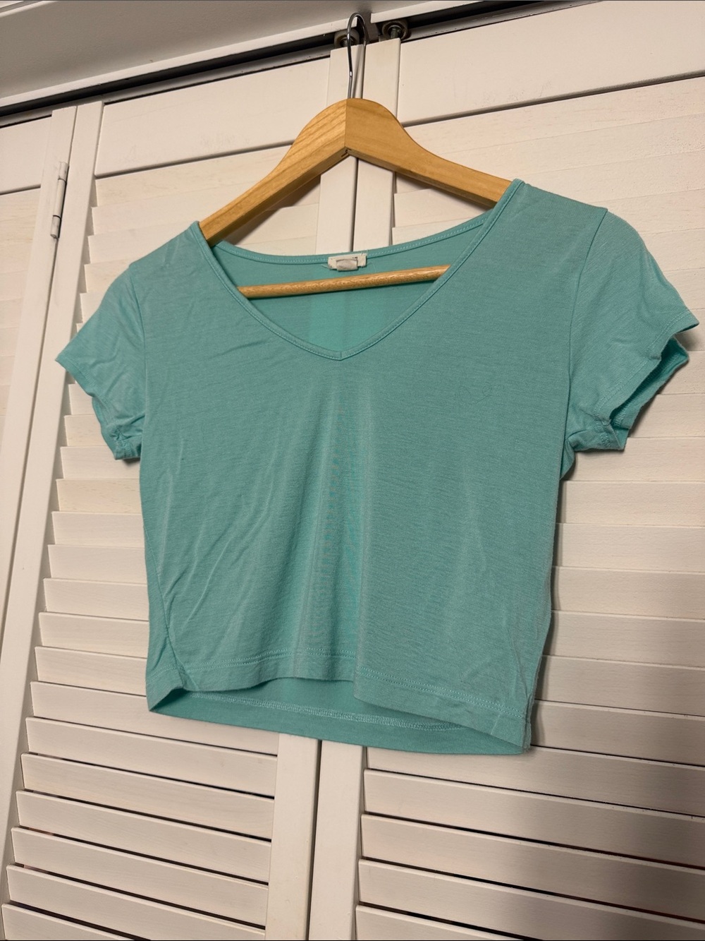 Garage Mint Green V‑Neck Crop Top
